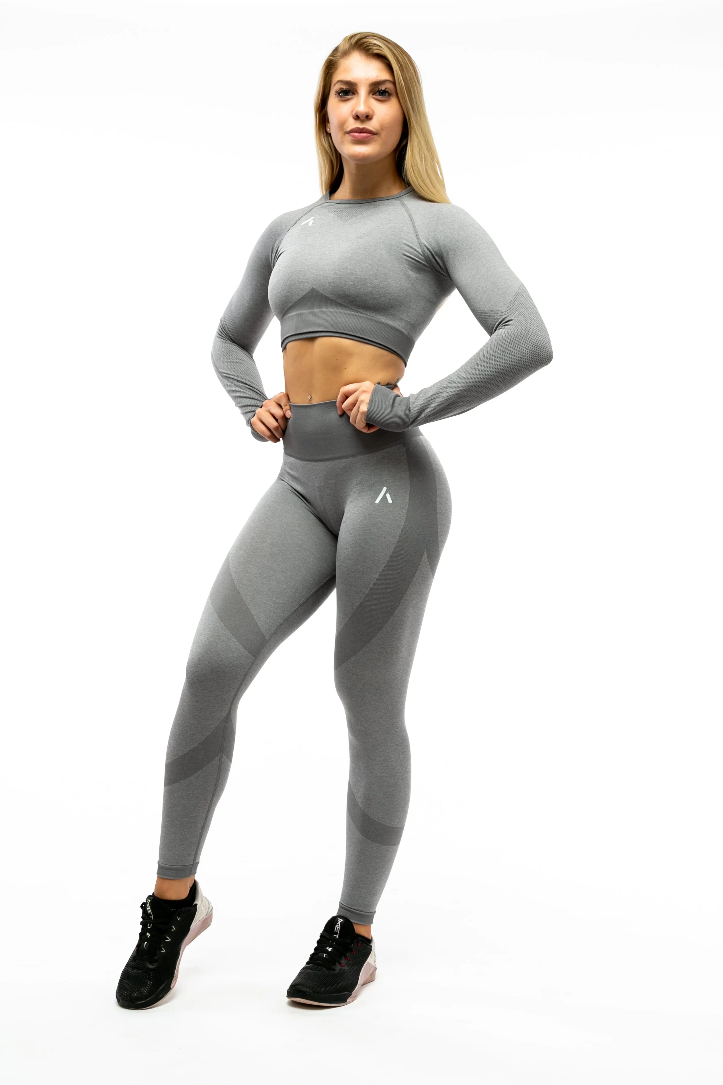 Core Series Long Sleeve Crop Top