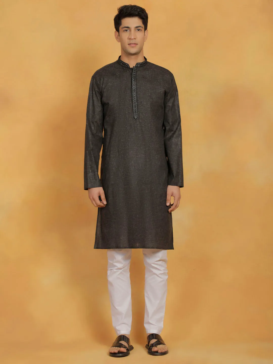 VASTRAMAY Black & White Cotton Kurta Pyjama